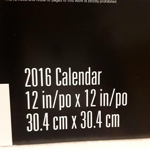 Marilyn Monroe 2016 Collector's Calendar - Picture 8 of 9